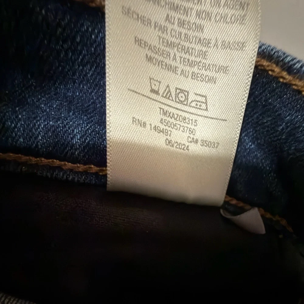 Joes Jeans questions leave